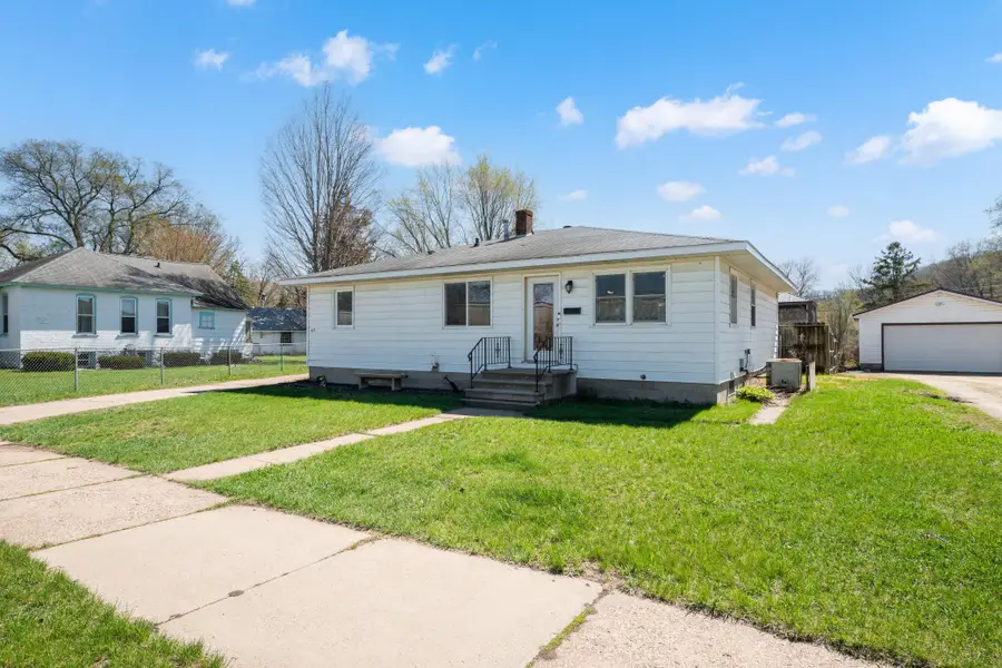 625 E Mark Street, Winona, MN 55987 - #2