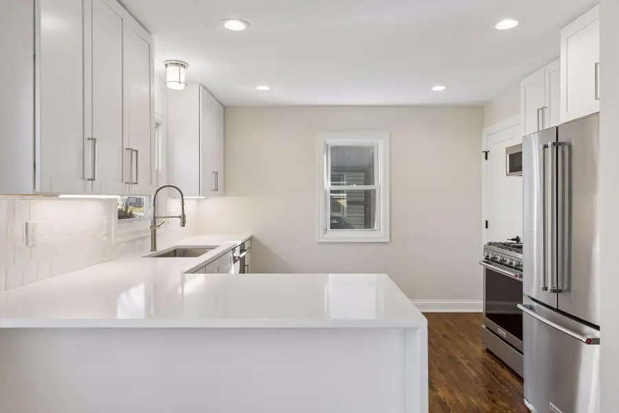 2520 Lynn Avenue S, Saint Louis Park, MN 55416 - #2