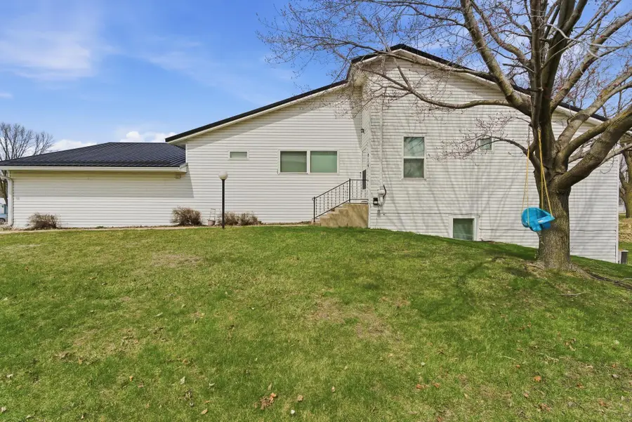 916 Armstrong Boulevard N, Saint James, MN 56081 - #3