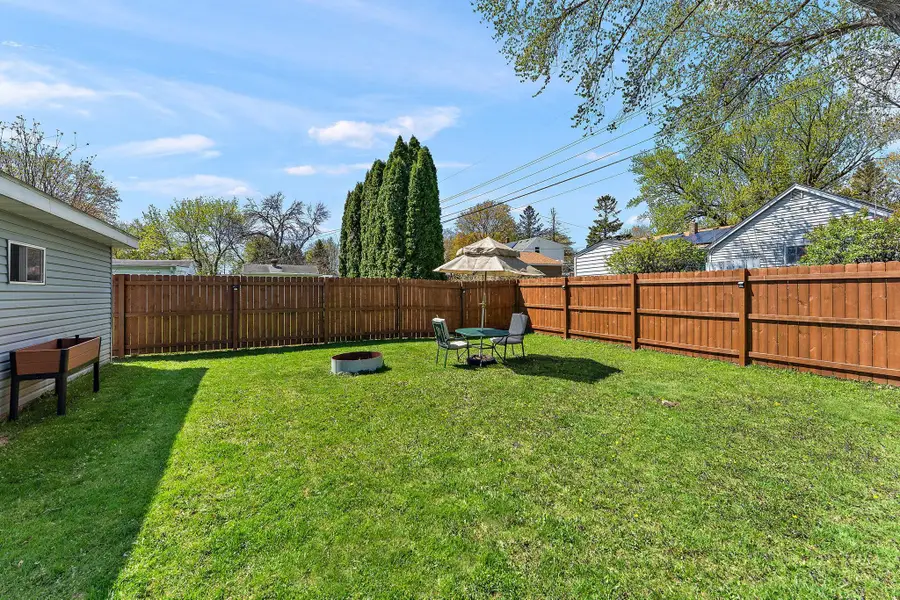 63 Ferndale Street N, Maplewood, MN 55119 - #3
