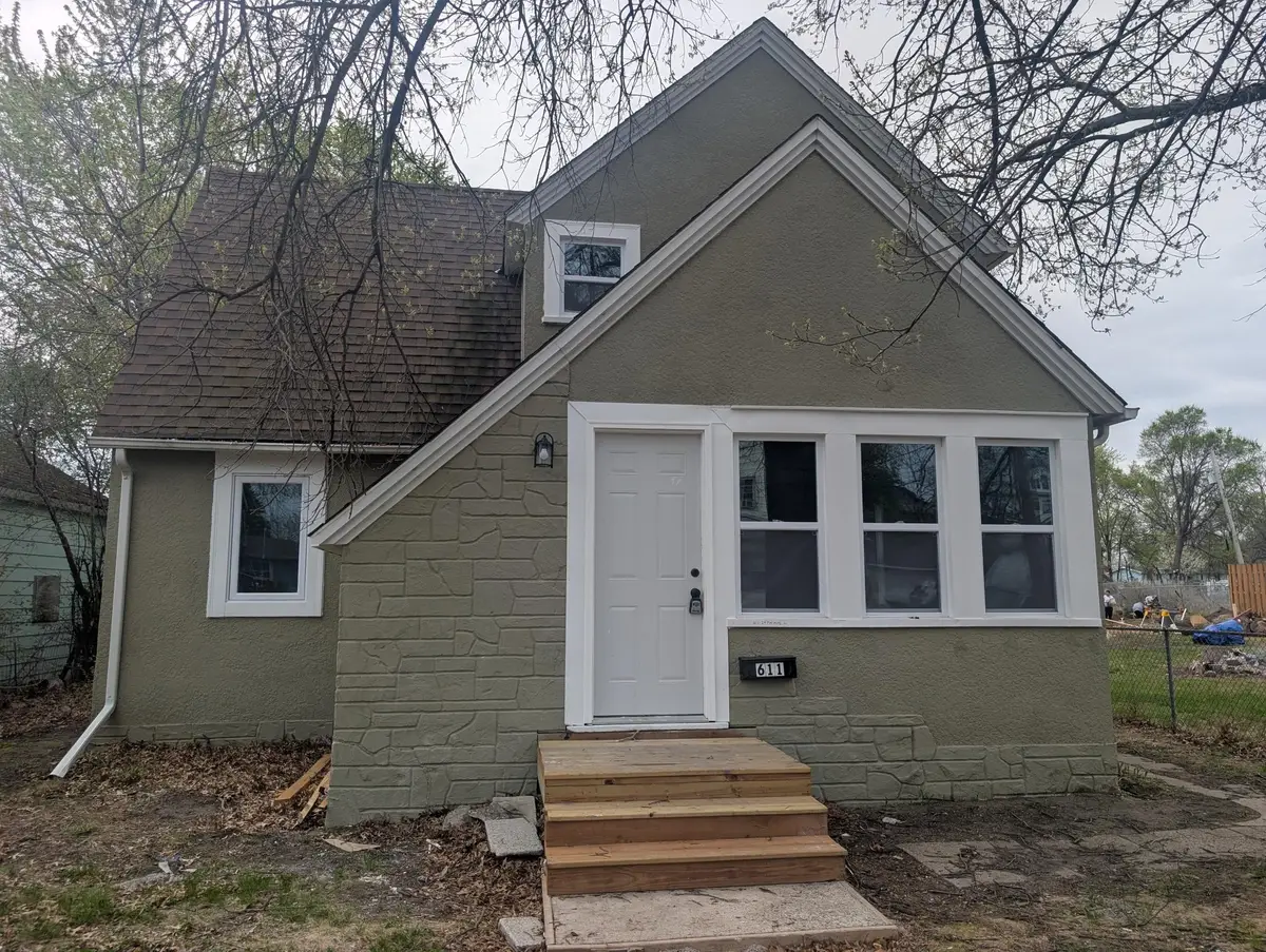 611 24th Avenue N, Minneapolis, MN 55411 - #1