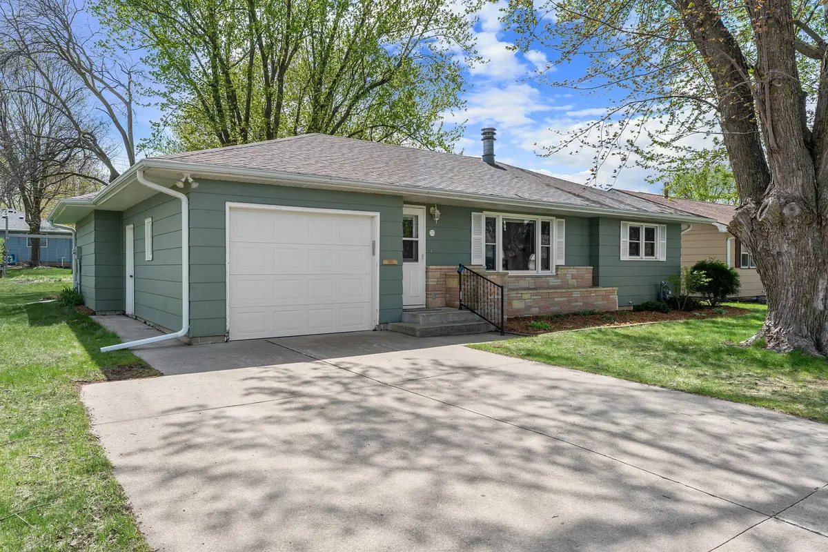 555 14th Street Ne, Owatonna, MN 55060 - #1