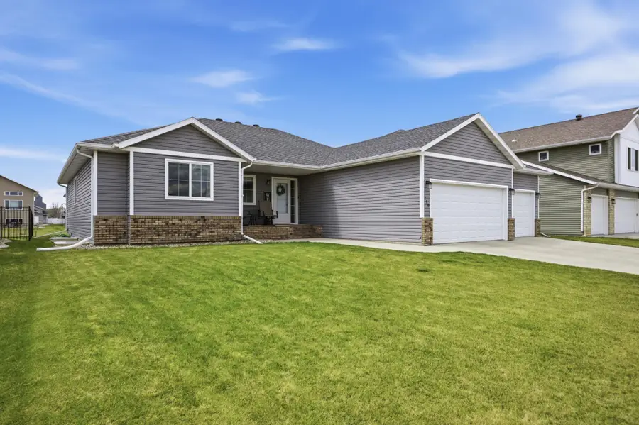 219 6th Street E, Horace, ND 58047 - #2