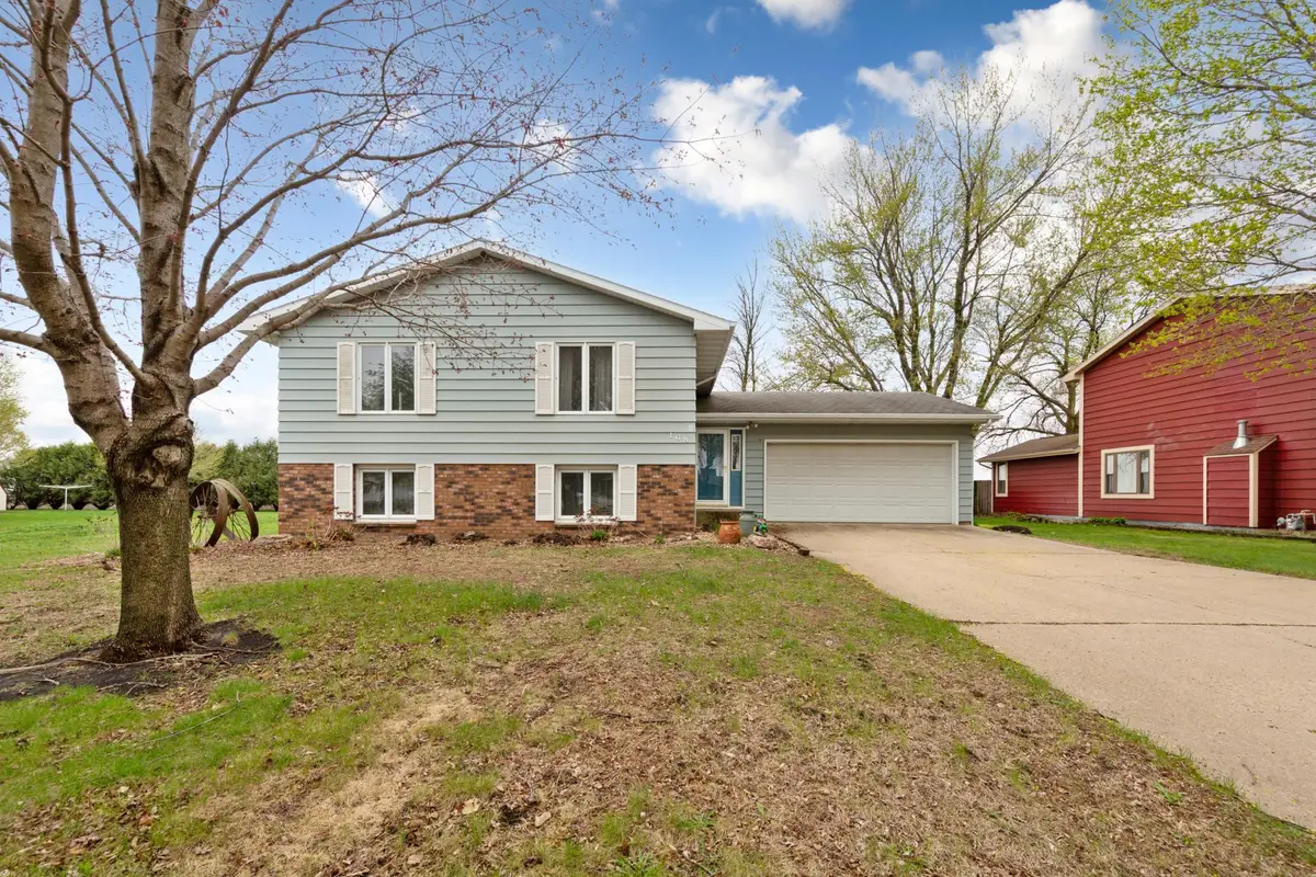 168 10th Street Se, Wells, MN 56097 - #1