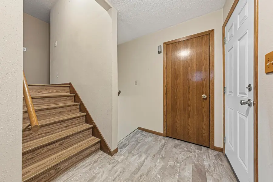 168 10th Street Se, Wells, MN 56097 - #3