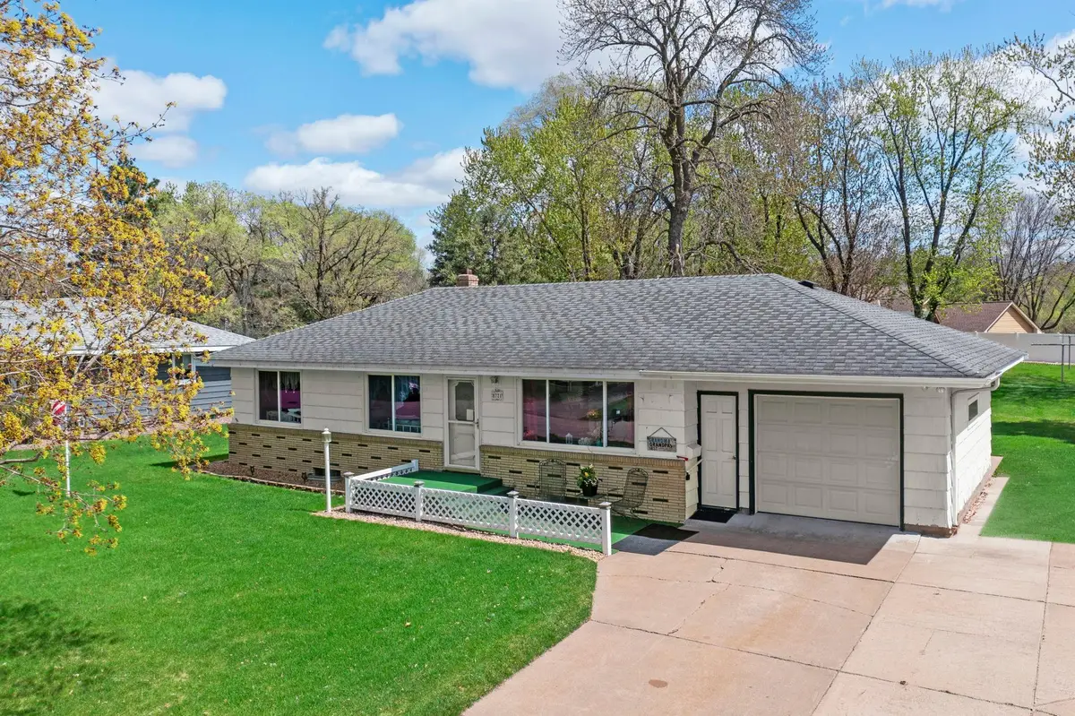 8721 Polk Street Ne, Blaine, MN 55434 - #1