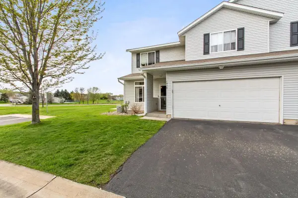 1930 Parkway Avenue, Shakopee, MN 55379