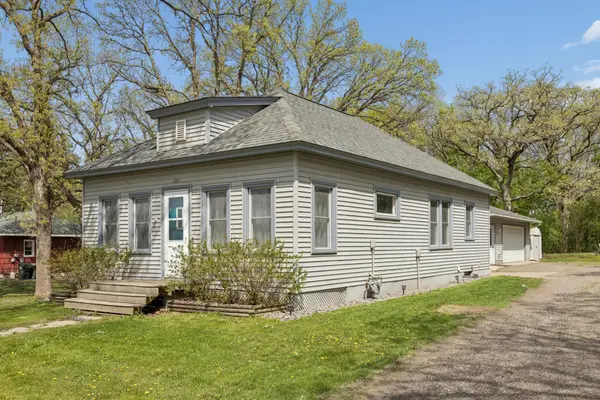 621 Hazel Avenue E, Kimball, MN 55353