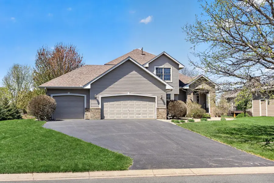 1135 S Trappers Crossing, Lino Lakes, MN 55038 - #2