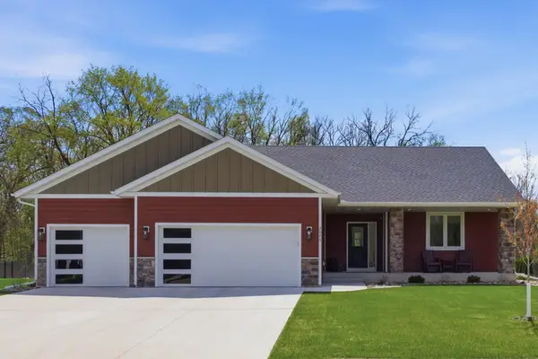 2075 13th Street Nw, Faribault, MN 55021