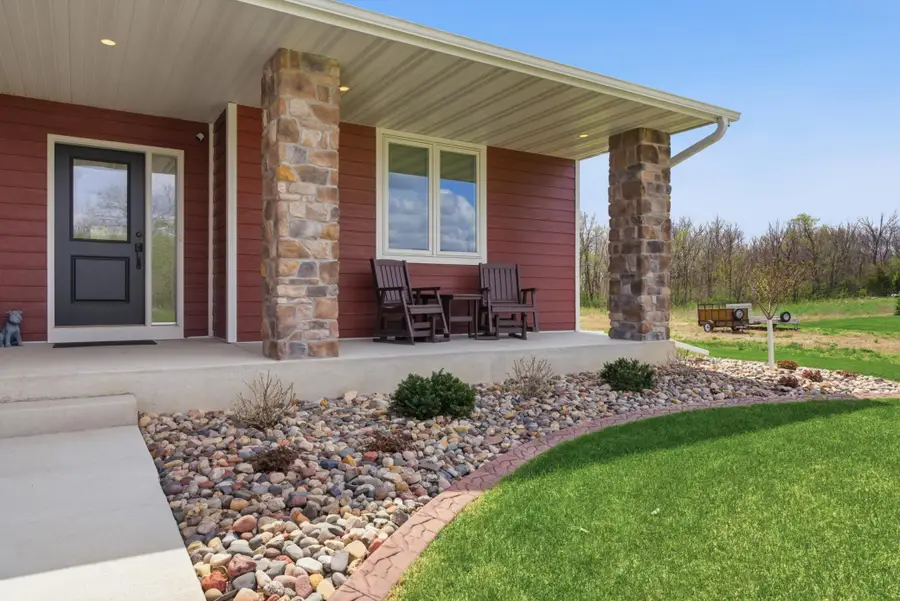 2075 13th Street Nw, Faribault, MN 55021 - #2