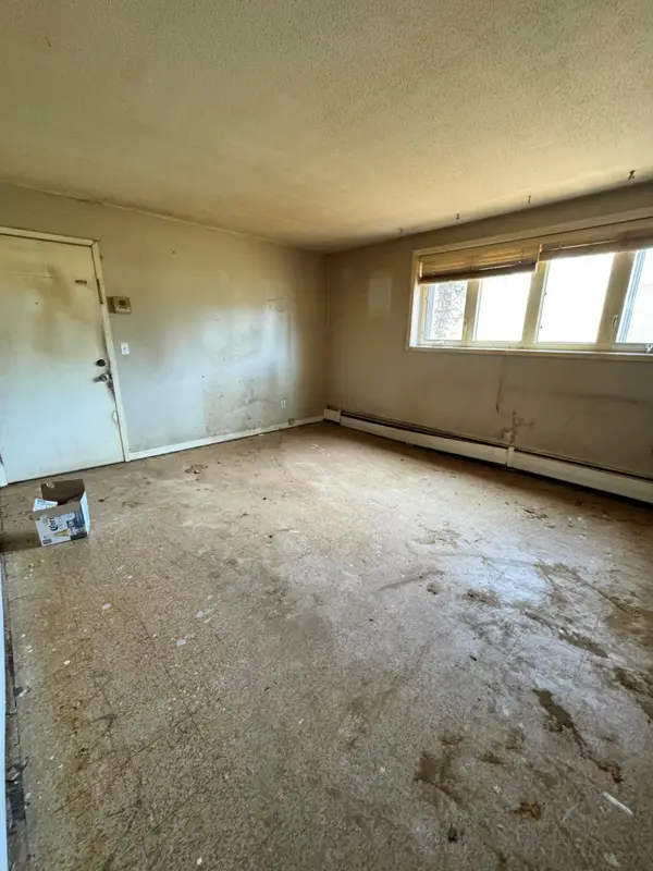 2301 Unity Avenue N, Golden Valley, MN 55422