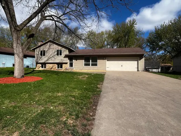 10556 104th Avenue N, Maple Grove, MN 55369