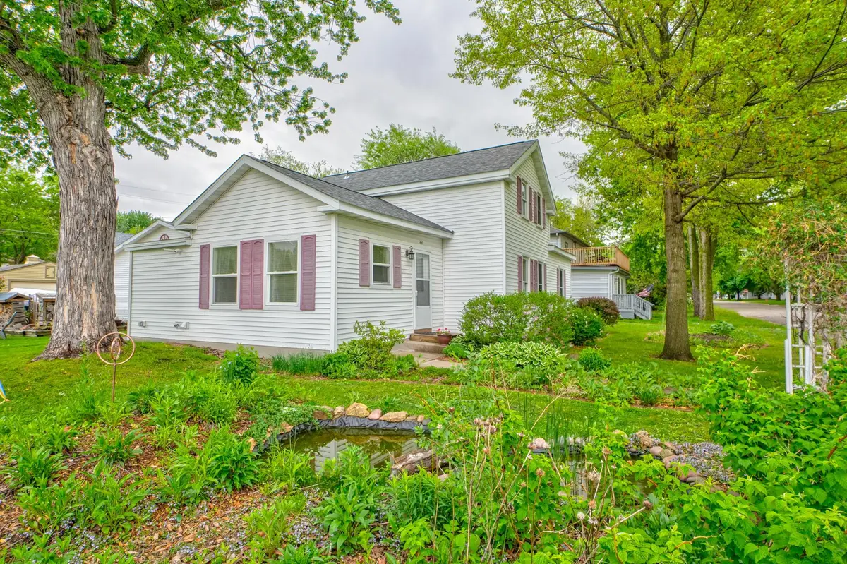 344 Elm Street N, Prescott, WI 54021 - #1