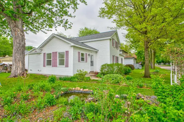 344 Elm Street N, Prescott, WI 54021