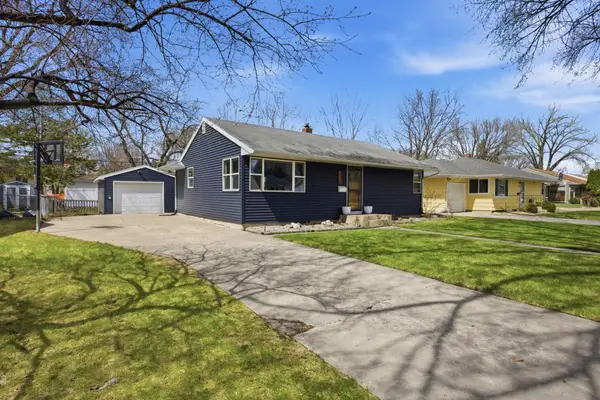 2310 9th Street N, Fargo, ND 58102