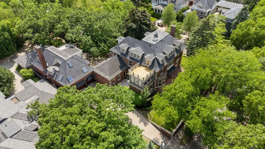 1721 Mount Curve Avenue, Minneapolis, MN 55403 - #2