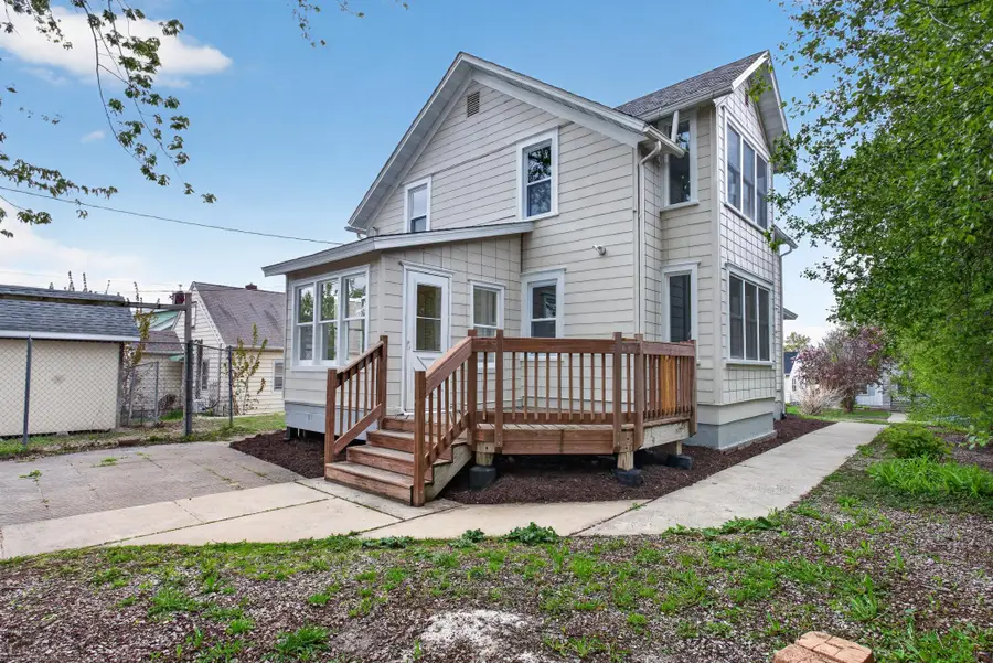1806 Sherwood Avenue, Saint Paul, MN 55119 - #3
