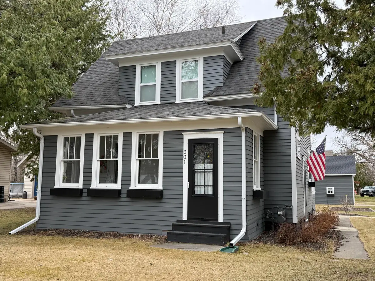 201 6th Avenue Se, Roseau, MN 56751 - #1
