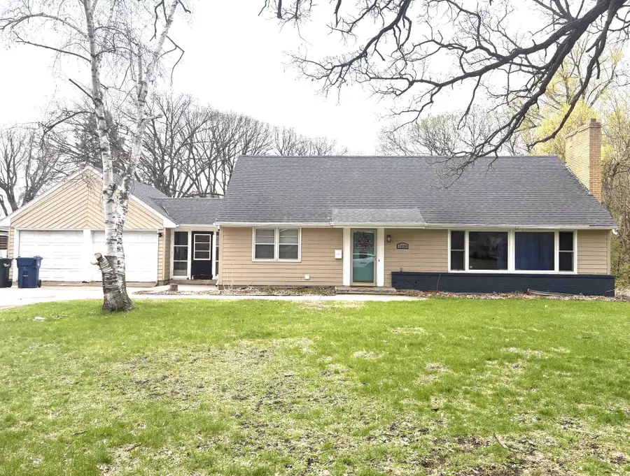 1039 W Summit Avenue, Fergus Falls, MN 56537 - #2