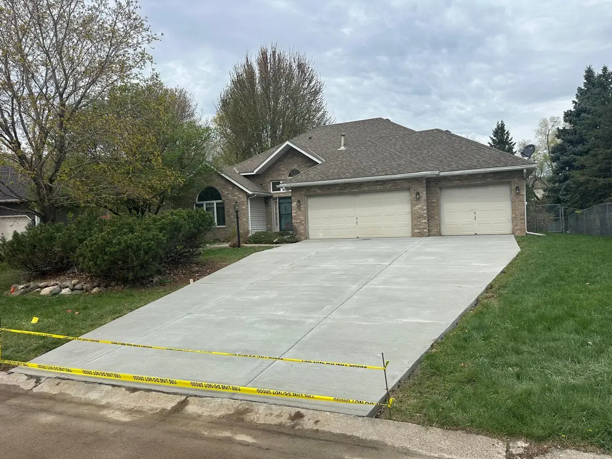 2522 Windsor Lane, Woodbury, MN 55125 - #1