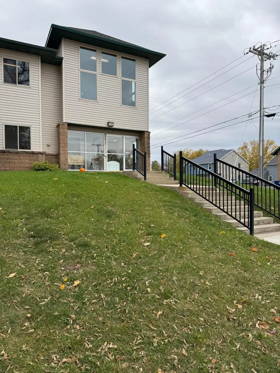 912 Hawthorne Street #106, Alexandria, MN 56308 - #2