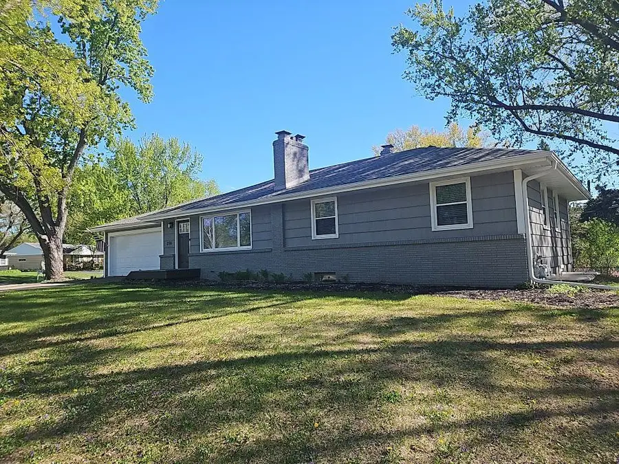 216 Hawes Avenue, Shoreview, MN 55126 - #2