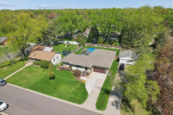 2505 W Armour Terrace, Saint Anthony, MN 55418