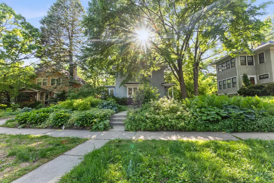 1411 Chelmsford Street, Saint Paul, MN 55108 - #2