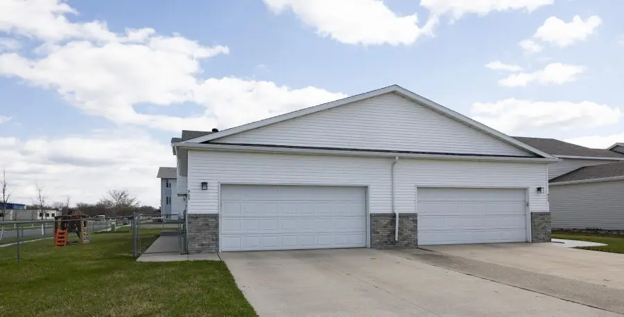 905 11th Street W, West Fargo, ND 58078 - #2