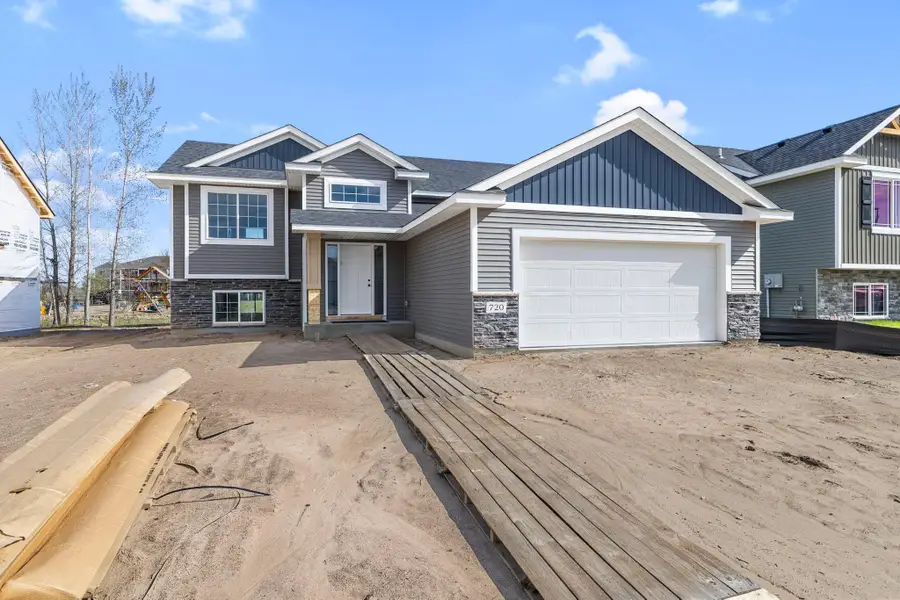 720 Margaret Lane Ne, Isanti, MN 55040 - #2