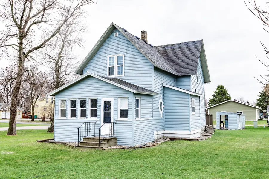 182 3rd Street N, Casselton, ND 58012 - #3