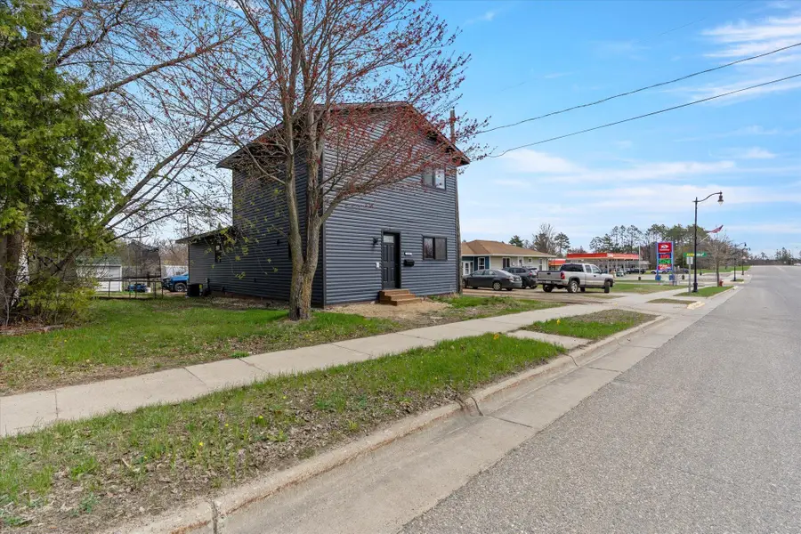 1009 2nd Avenue Ne, Staples, MN 56479 - #2