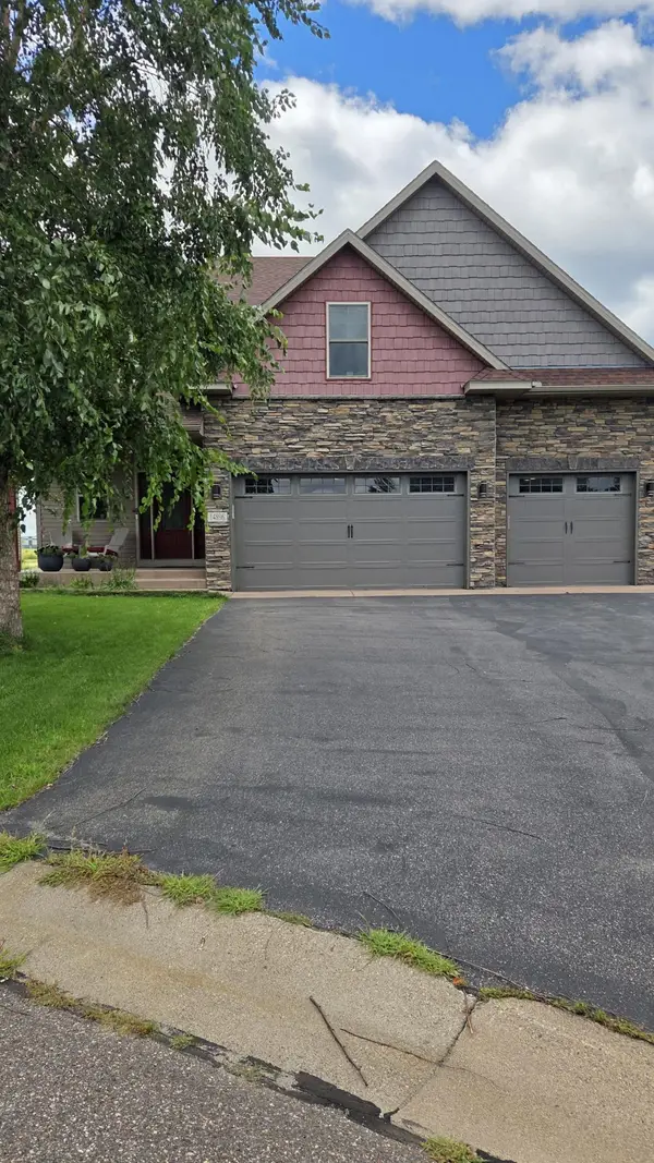 14896 Bison Street Nw, Anoka, MN 55303