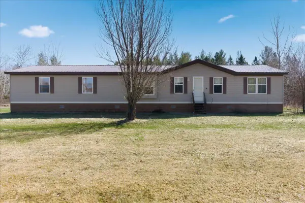 4612 E Valley Brook Road, Superior, WI 54880