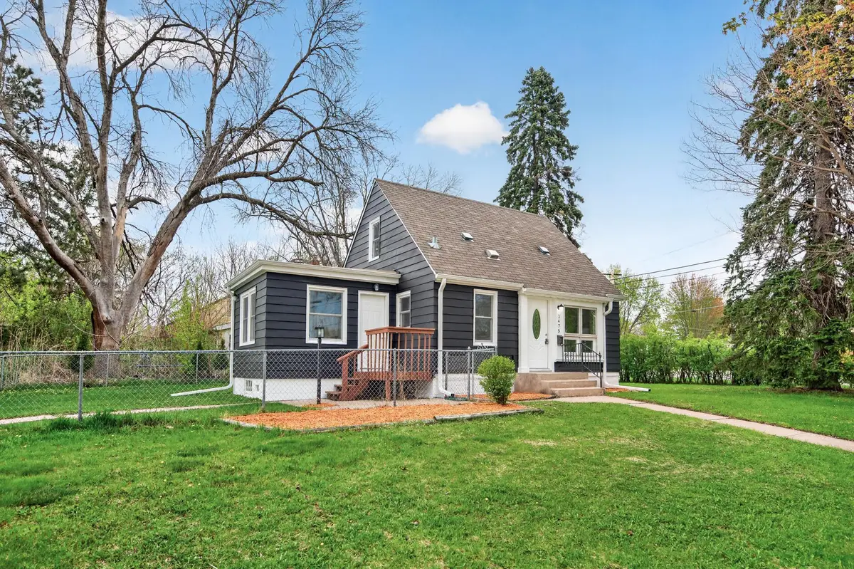 1475 Ivy Avenue E, Saint Paul, MN 55106 - #1