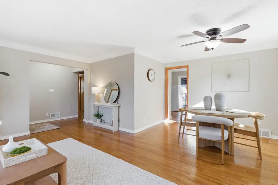 1031 Burgess Street, Saint Paul, MN 55103 - #3