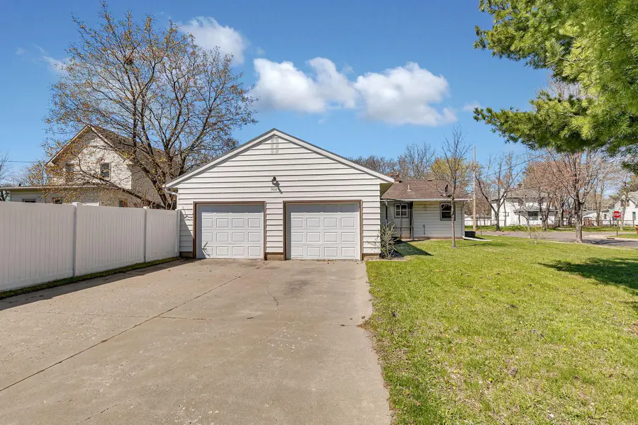 900 14th Avenue S, Saint Cloud, MN 56301 - #2