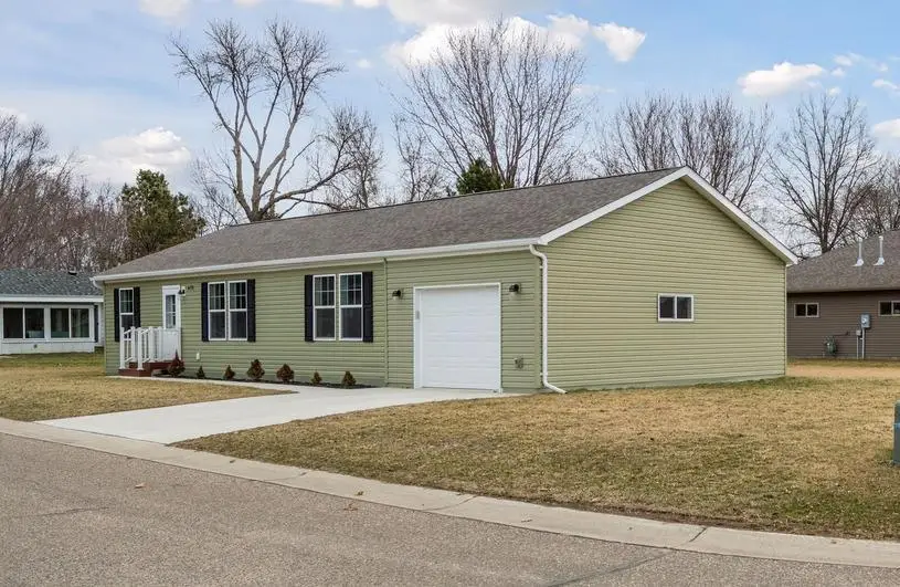 675 Brooks Street S, Eden Valley, MN 55329 - #3