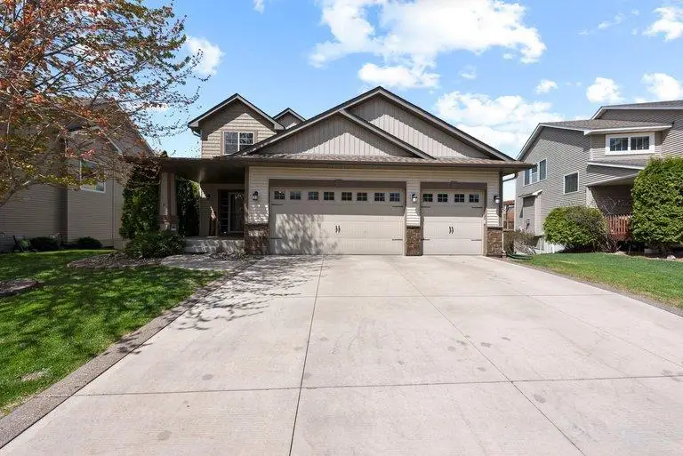 19823 Iberis Avenue, Lakeville, MN 55044 - #2