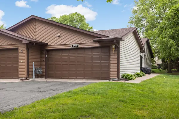 8792 134th Street W, Apple Valley, MN 55124