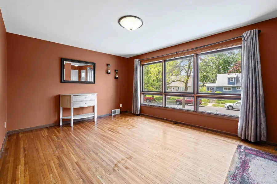 141 Westchester Drive, West Saint Paul, MN 55118 - #3
