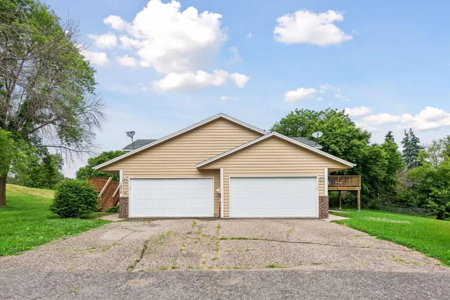 1070 Butte Court, Chanhassen, MN 55317 - #2