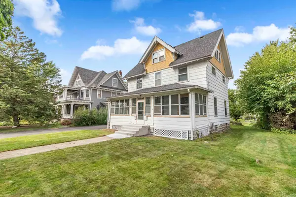 1437 Englewood Avenue, Saint Paul, MN 55104