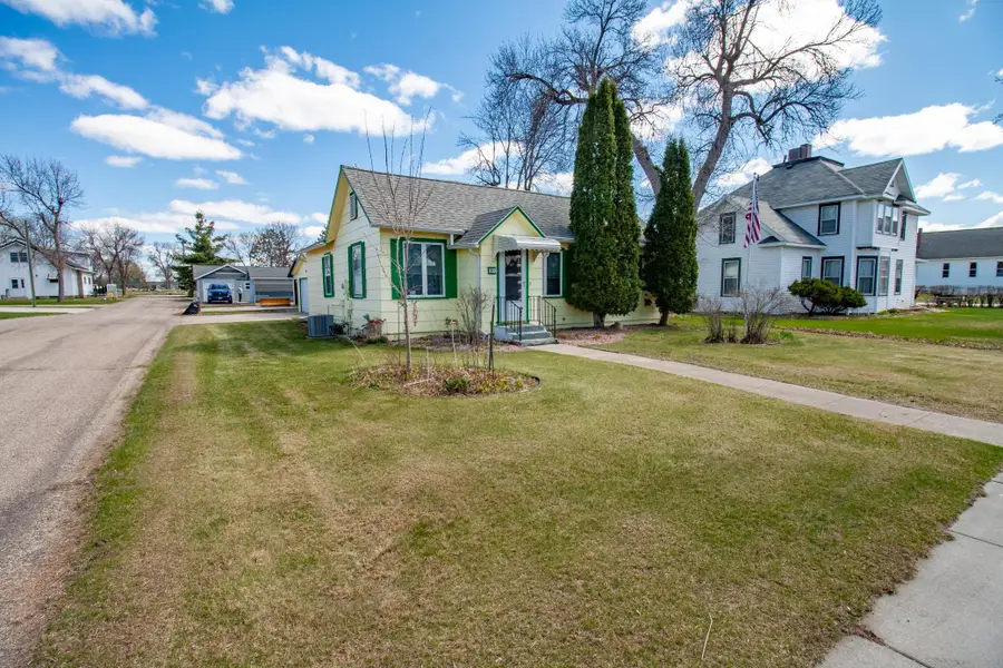 407 Holden Avenue, Henning, MN 56551 - #3