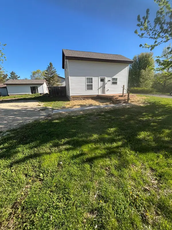 878 Washington Street, Prescott, WI 54021