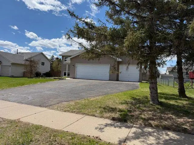 9207 Brunswick Avenue N, Brooklyn Park, MN 55443 - #2