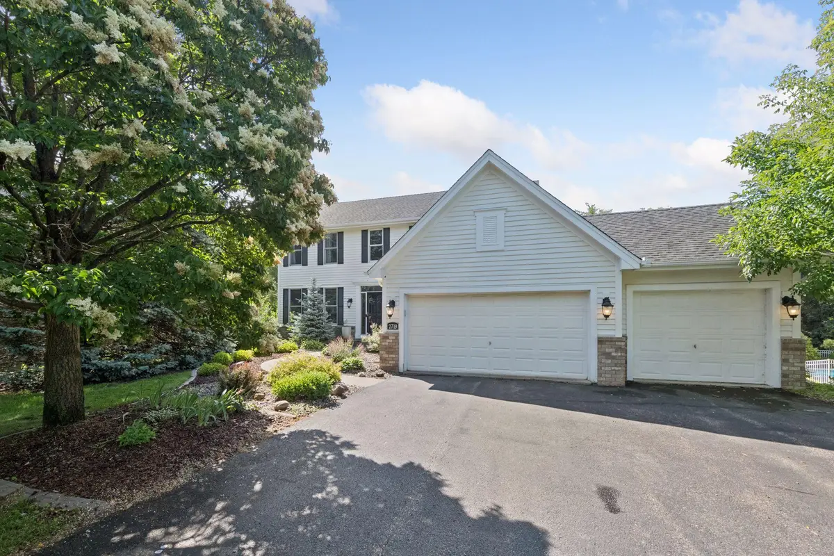 2719 Longacres Drive, Chanhassen, MN 55317 - #1
