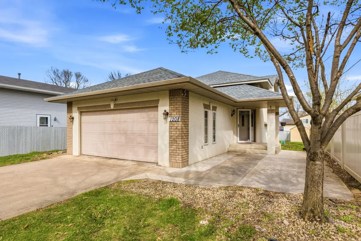 1208 35th Avenue N, Saint Cloud, MN 56303 - #1