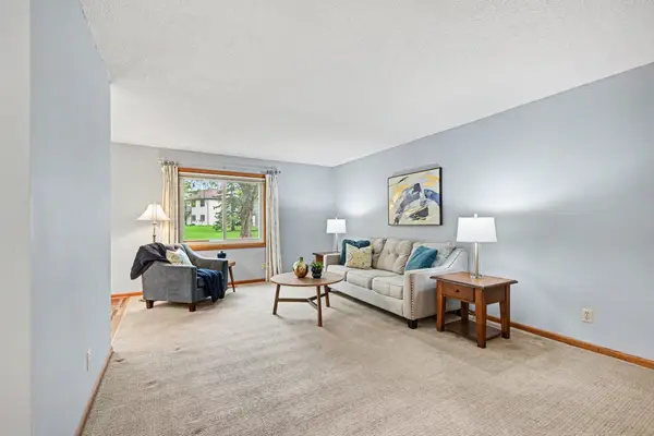4324 Buckingham Court, Vadnais Heights, MN 55127